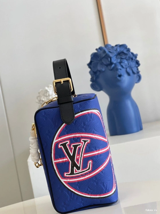 VUITTON DOPP LOUIS KIT 0725